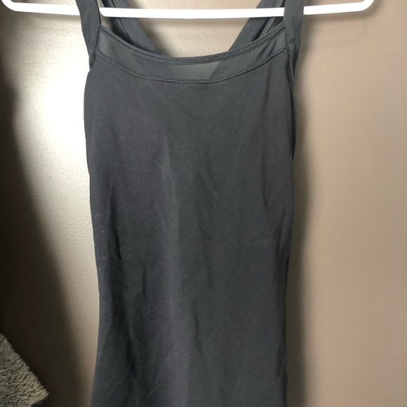 Lululemon size 6 tank - black - Picture 1 of 4